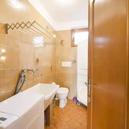 Casa Carla-con Giardino,vicino Al Centro E Ac Apartman Garda
