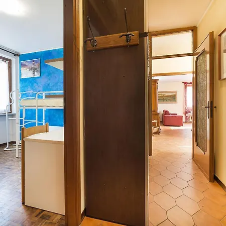 Casa Carla-con Giardino,vicino Al Centro E Ac Garda