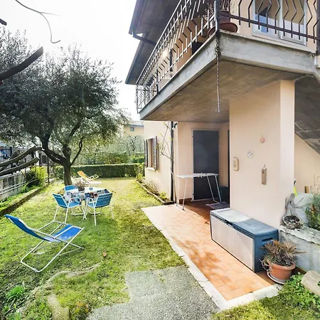 Casa Carla-con Giardino,vicino Al Centro E Ac Apartman