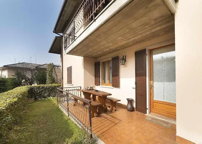 Casa Carla-con Giardino , Vicino Al Centro E Apartamento