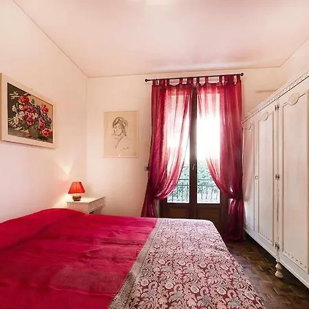 Apartment Casa Carlacon Giardino Vicino Al Centro E Garda (Verona)
